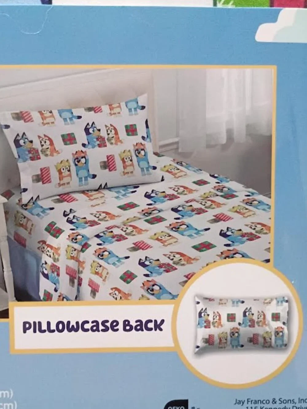 Bluey Twin Sheet Set - Kids Cartoon Bedding in Blue and White